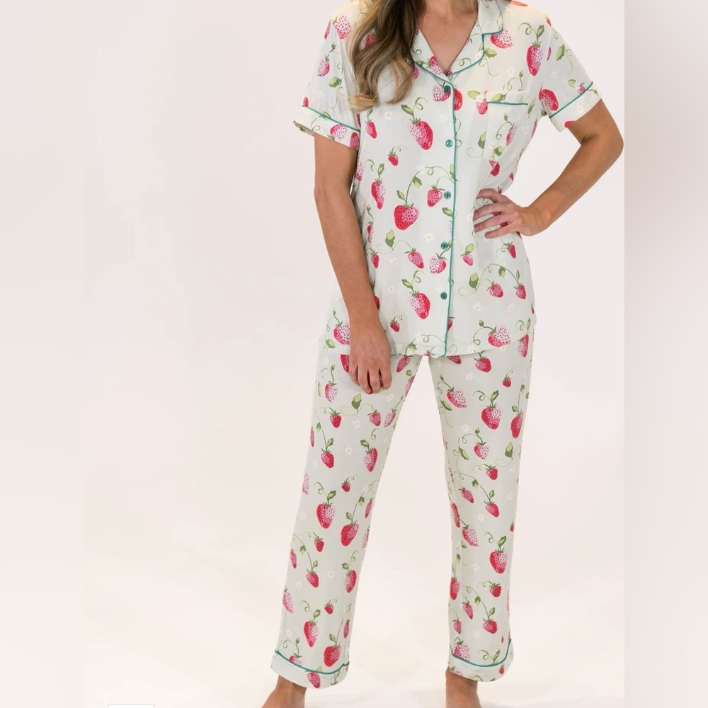 In My Sundays Strawberry Fields Print Pajamas